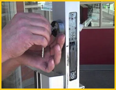 Expert Locksmith Store Pasadena, TX 713-470-0744 - 23-4